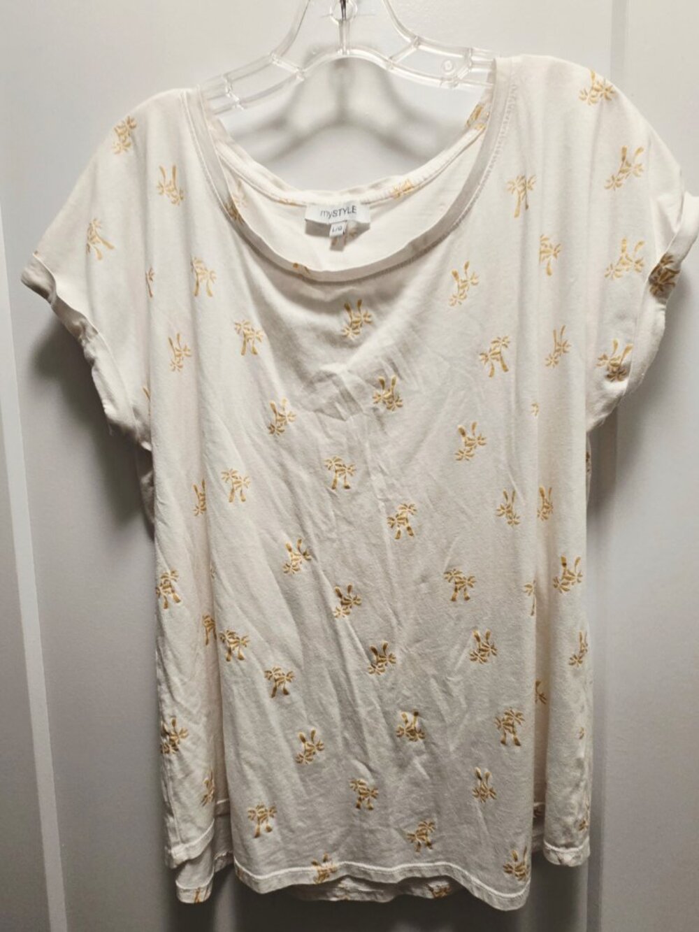 mySTYLE Women's White/Gold Glitter Palm Tree Cap Sleeves w/Cuff Tee Shirt  Large